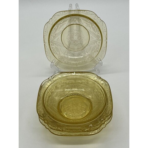 Vintage Amber Federal Glass Madrid 5" Square Fruit/Dessert Bowl - Picture 3 of 5